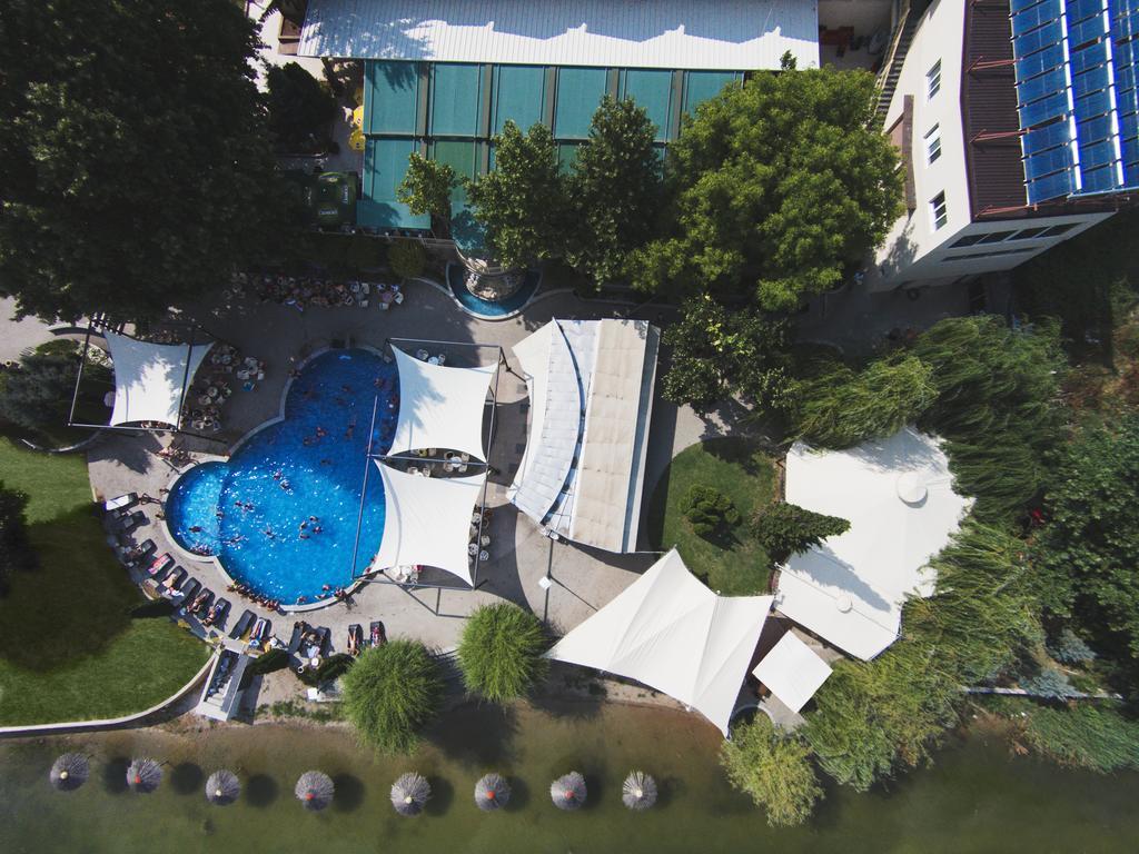 Romantique Veles Hotel Kültér fotó