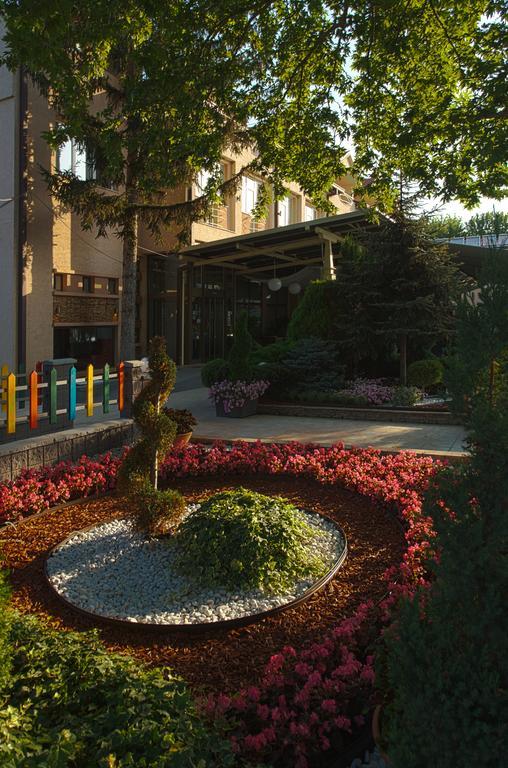 Romantique Veles Hotel Kültér fotó
