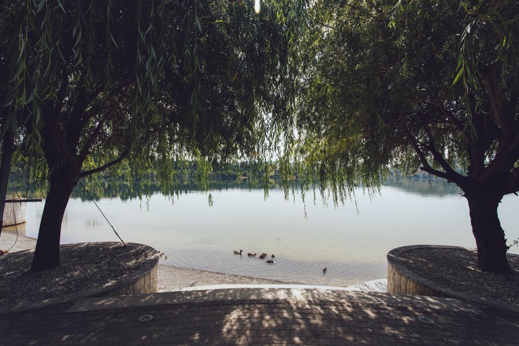 Romantique Veles Hotel Kültér fotó