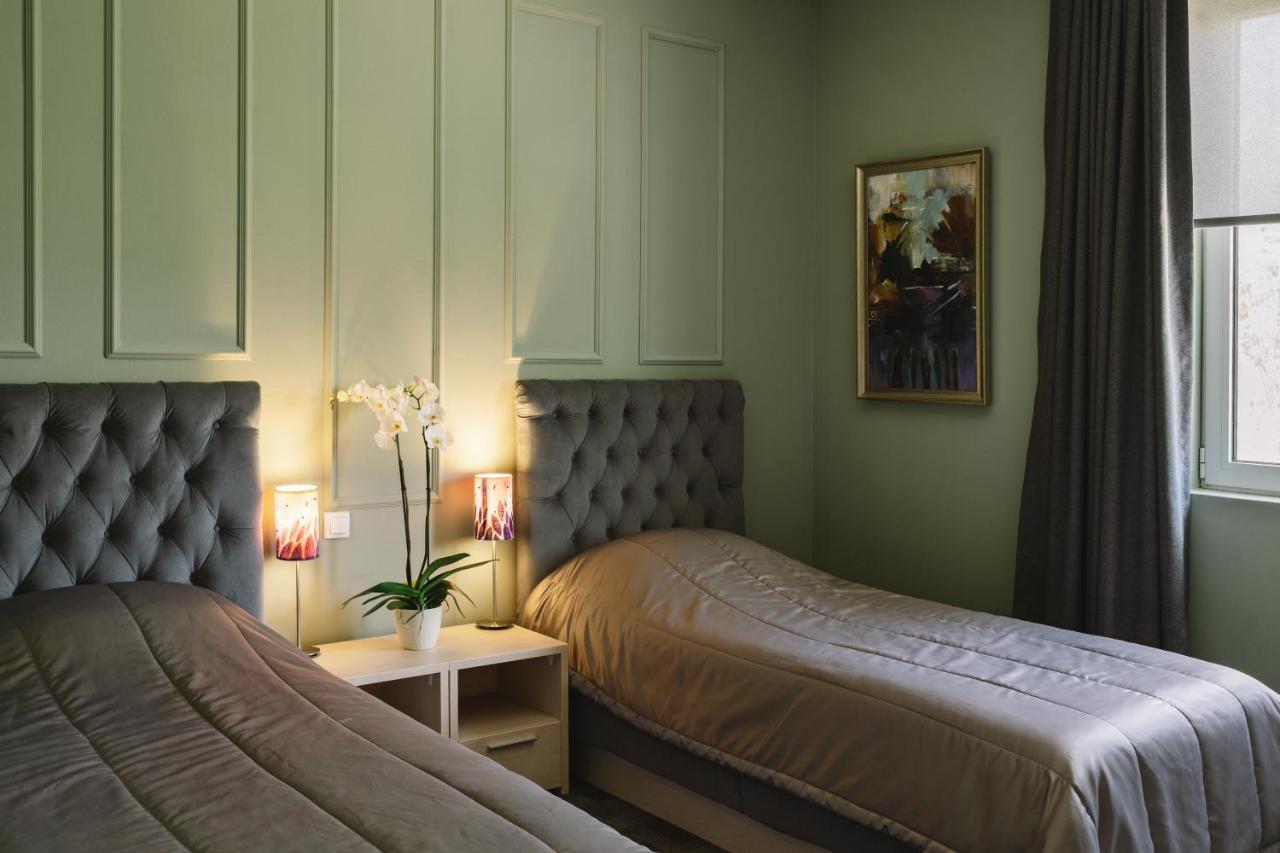Romantique Veles Hotel Kültér fotó