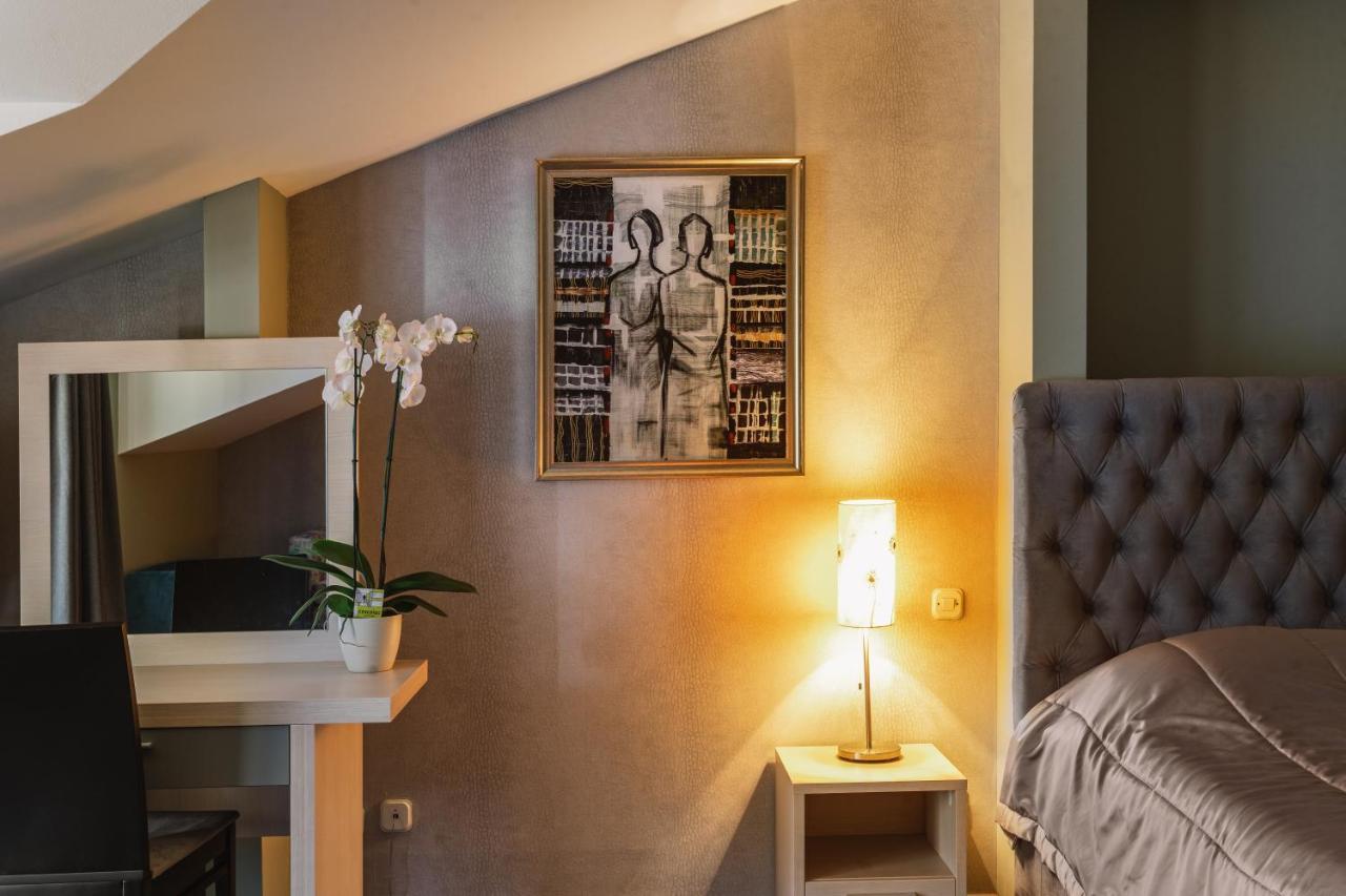 Romantique Veles Hotel Kültér fotó