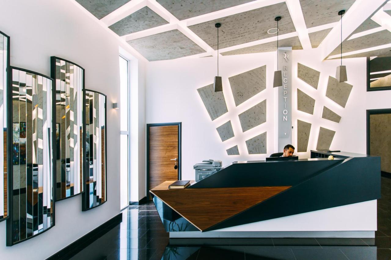 Romantique Veles Hotel Kültér fotó