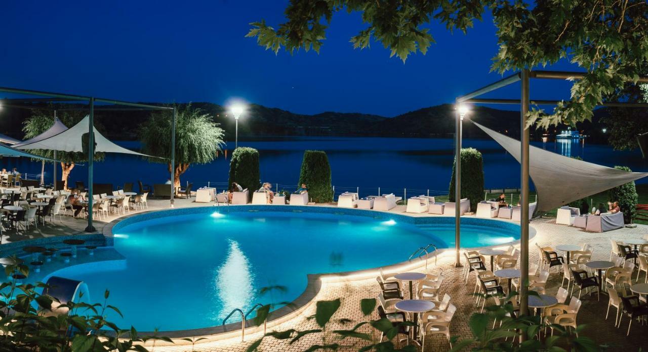 Romantique Veles Hotel Kültér fotó